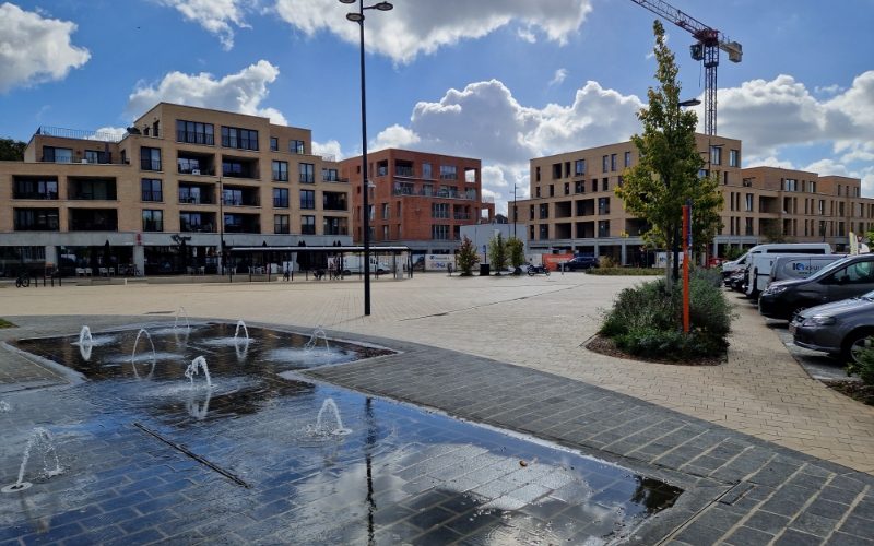 Centraal gelegen nieuwbouw handelsgelijkvloers (160m²) met gezellig terras (130m²) op een TOPlocatie! - Featured Image