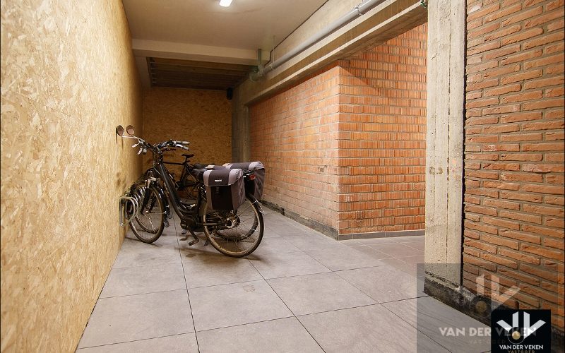 1_garage_Lombaardstraat_13_01.jpg