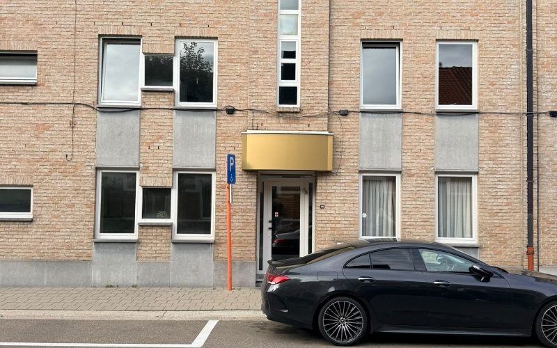Interessante investeringsopportuniteit ( ook om zelf te bewonen )  in hartje Hasselt –  100 % vernieuwde duplex - Featured Image