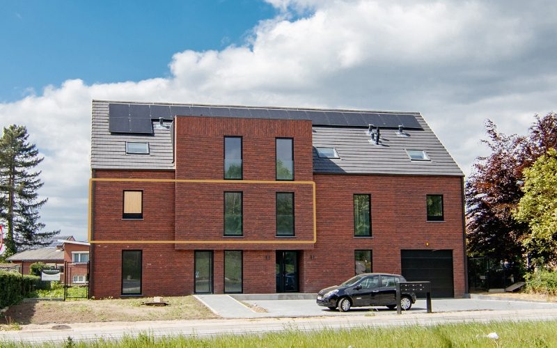 Ruim nieuwbouwappartement met 2 slaapkamers en riant terras op een goed bereikbare locatie! - Featured Image