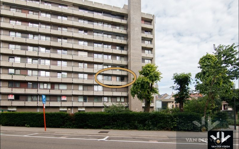 1_Torenplein_1_bus_6_Hasselt_06.jpg