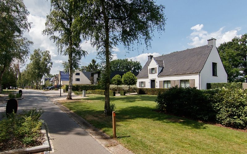 Prachtige, statige villa op een perceel van maar liefst 31 aren 43 centiaren in de groene omgeving 'Berkenveld', op fietsafstand van het Hasseltse stadscentrum! - Featured Image