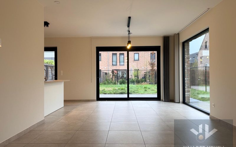 WhatsApp Image 2026-04-02 at 10.23.41 (3).jpg