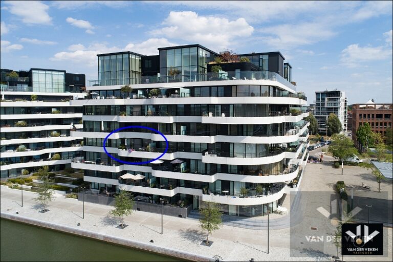 ZUIDZICHT I MET FRONTAAL WATERZICHT - Featured Image